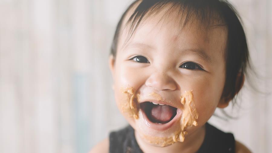 Prévention de l'allergie à l'arachide : vers une introduction plus précoce ?
