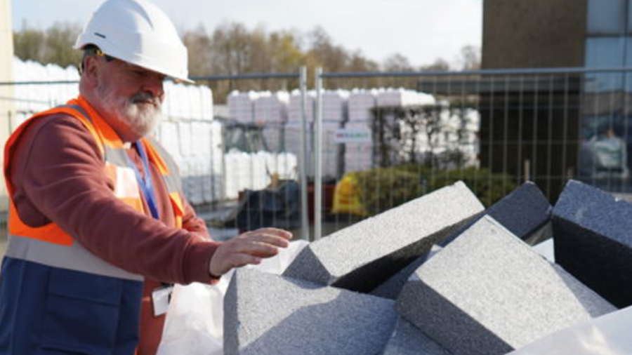 Knauf lance un service gratuit de collecte des déchets d'EPS sur les chantiers