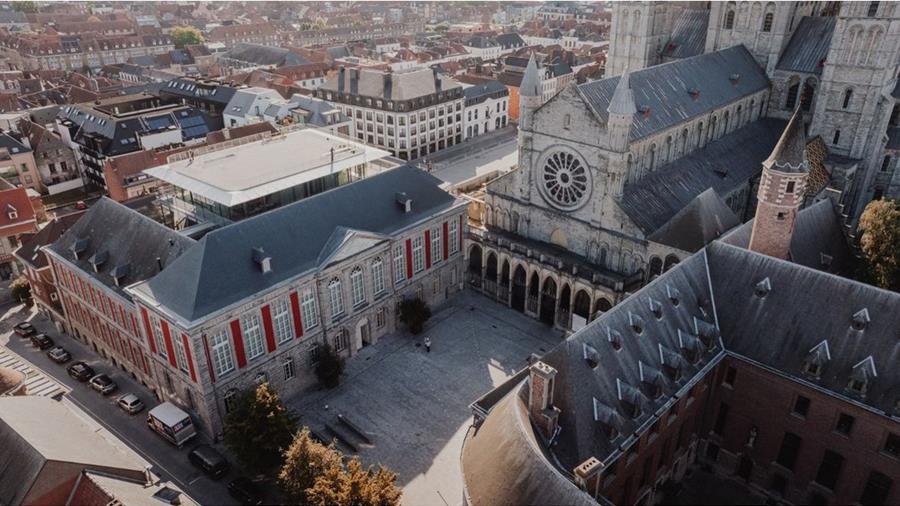 Le Carré Janson se dévoile pour la première fois après sa rénovation