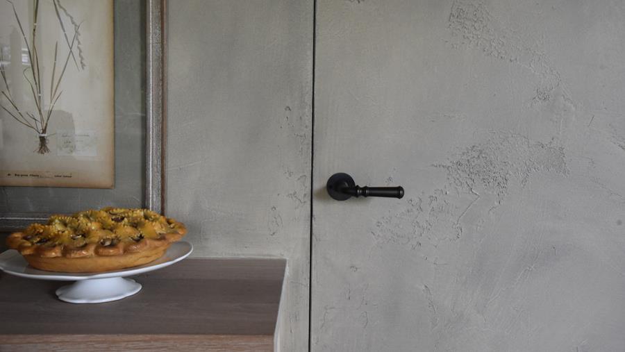 Les techniques décoratives sont le fil conducteur de la maison