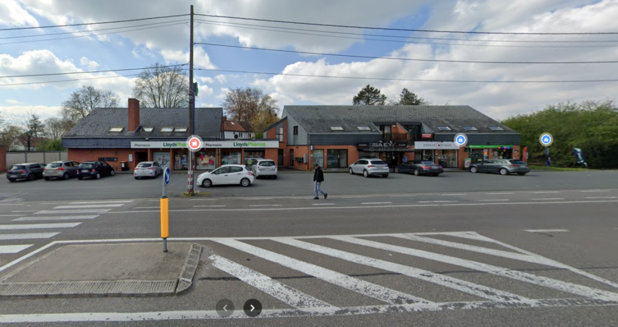 Une pharmacie et des appartements détruits par un incendie à Mons