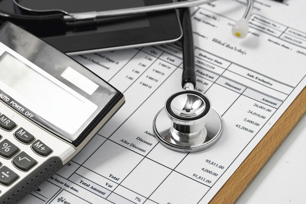 Un renforcement de l'obligation d'information sur le coût des soins 