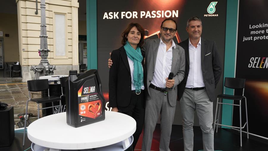 PETRONAS herintroduceert SELENIA in EMEA