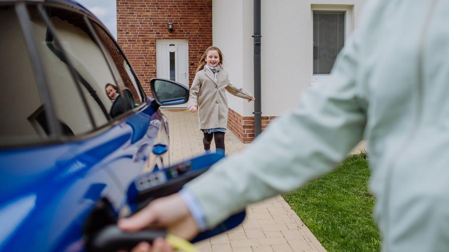 Les ménages belges accélèrent le passage à l’électrique