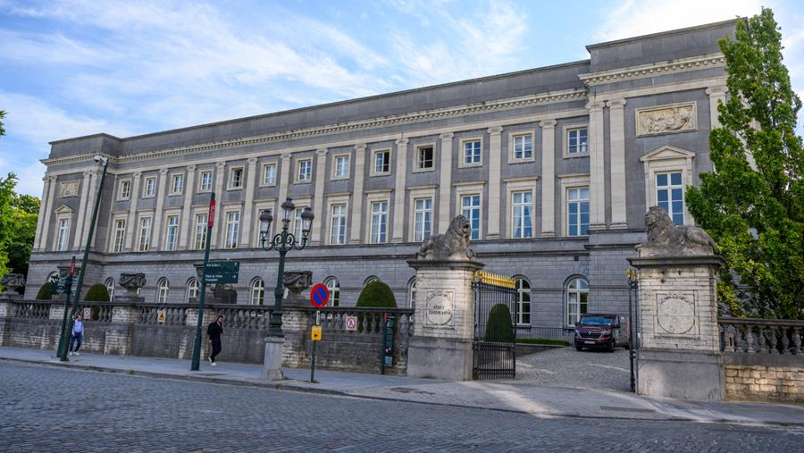 Des stages pratiques pour les prestataires de soins titulaires d’un diplôme étranger ?