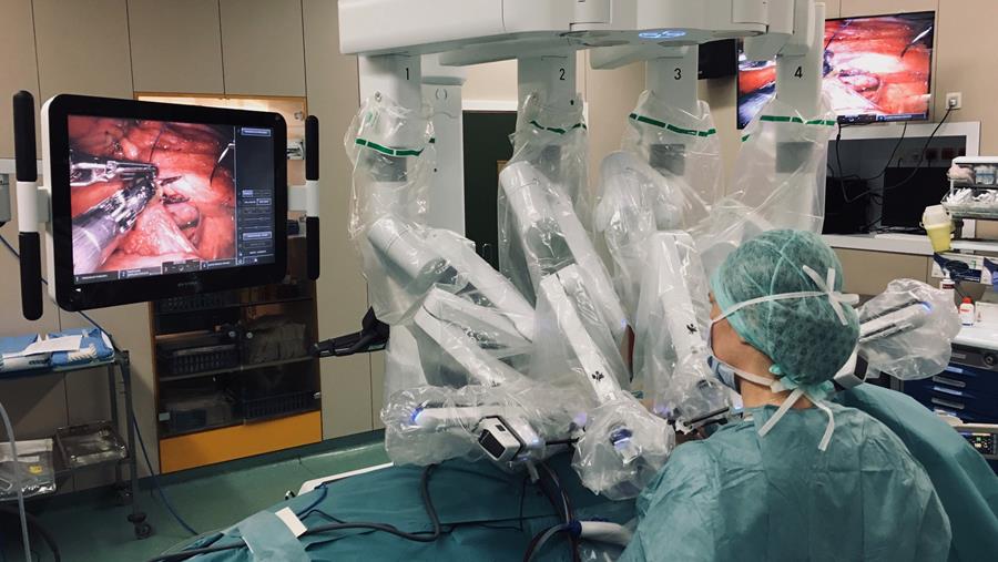 Lasers en robotchirurgie: onmisbaar of een modeverschijnsel?