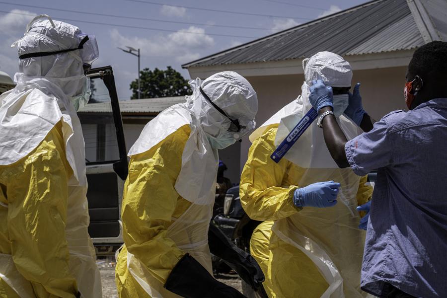 Ebola en RDC : après 100 jours, MSF dénonce une riposte trop lente