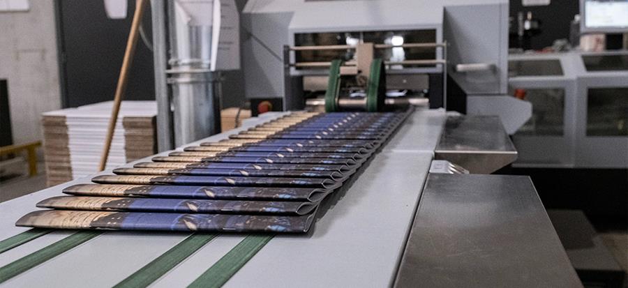 Cartim, le spécialiste des brochures piquées et dos carré collé
